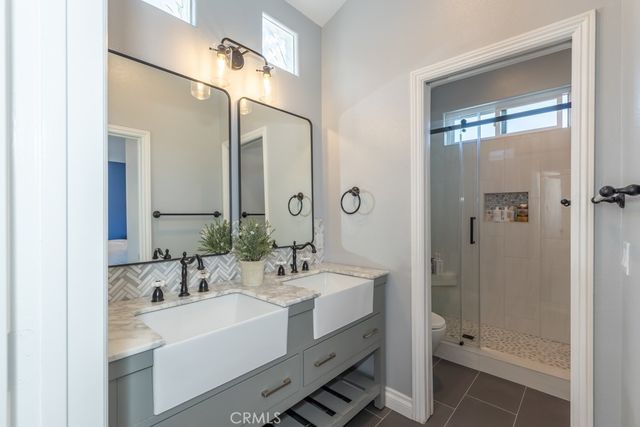 831 Frankfort Avenue, Huntington Beach, CA 92648