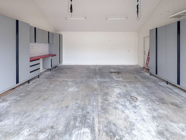 831 Frankfort Avenue, Huntington Beach, CA 92648