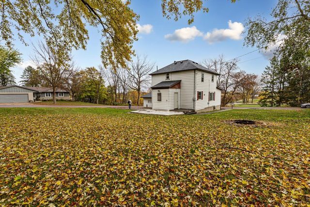 303 3rd Street N, Ellendale, MN 56026