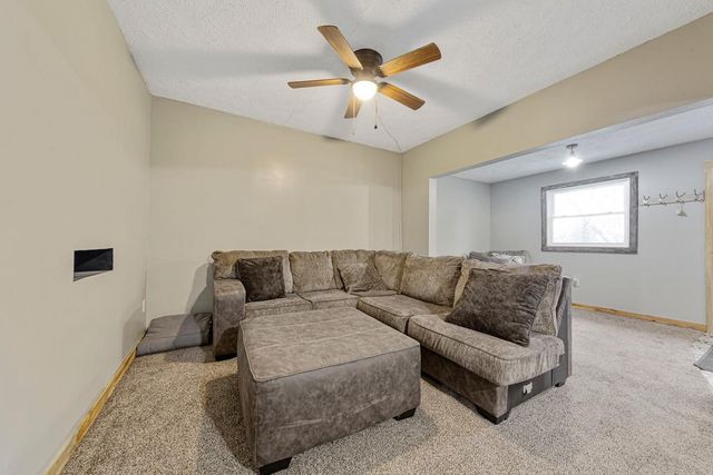 303 3rd Street N, Ellendale, MN 56026