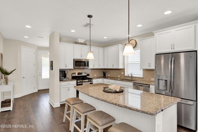 513 VISTA LAKE Circle, Ponte Vedra, FL 32081