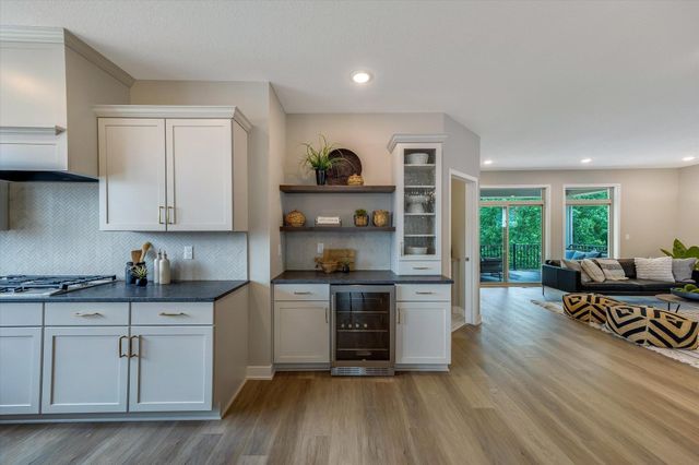 3278 SW Winfield Way, Prior Lake, MN 55372