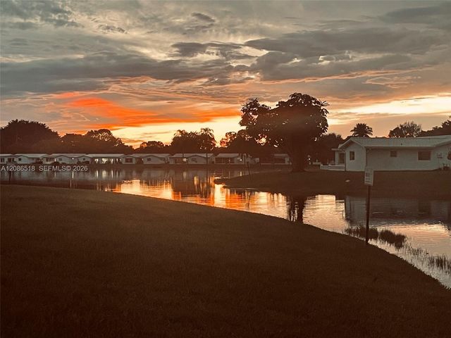 8543 NW 13th Court, Plantation, FL 33322