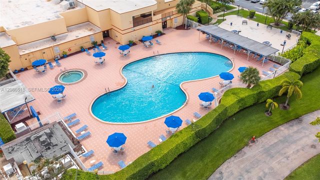 8543 NW 13th Court, Plantation, FL 33322