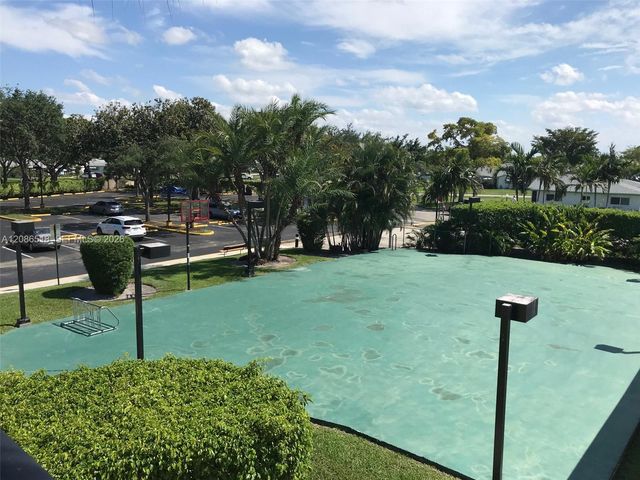 8543 NW 13th Court, Plantation, FL 33322