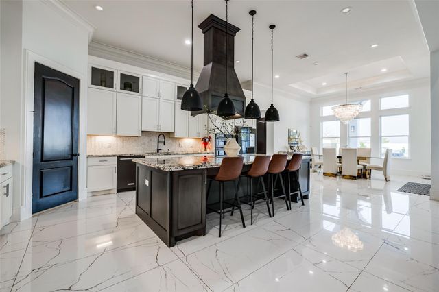 4821 Walters Road, Richmond, TX 77469