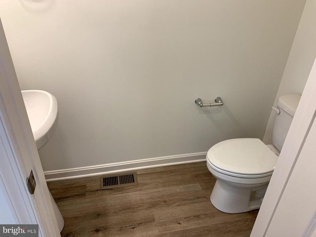 Image 6 of property listing at 263 TRAILS WAY, Joppa, MD 21085