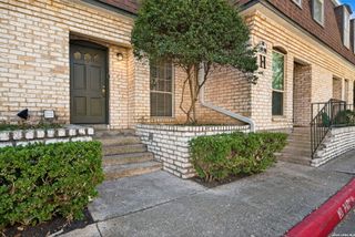 1045 Shook Avenue # 145H, Olmos Park, TX 78212