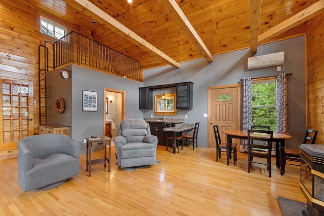 525 North St, Fitchburg, MA 01420