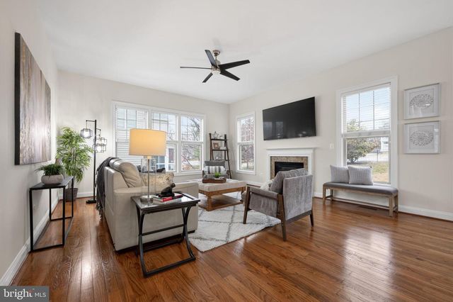 43842 GRANTNER PL, Ashburn, VA 20147