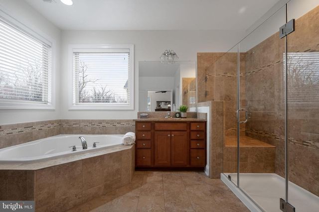 43842 GRANTNER PL, Ashburn, VA 20147