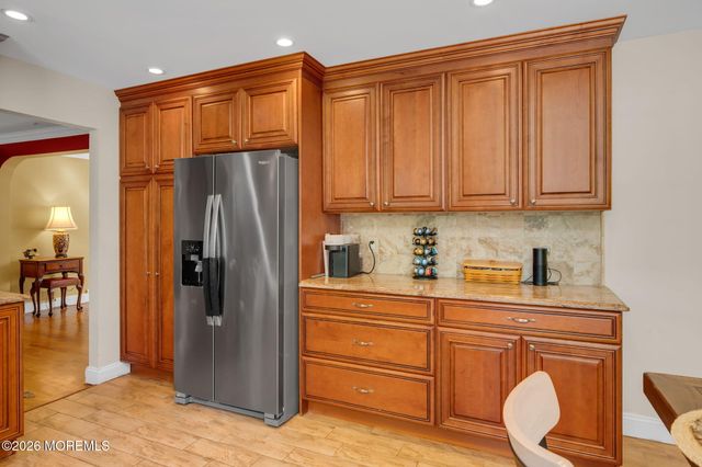122 Hibernia Way, Freehold, NJ 07728