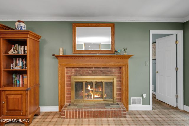 122 Hibernia Way, Freehold, NJ 07728