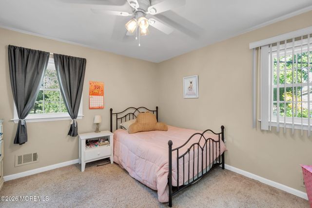 122 Hibernia Way, Freehold, NJ 07728