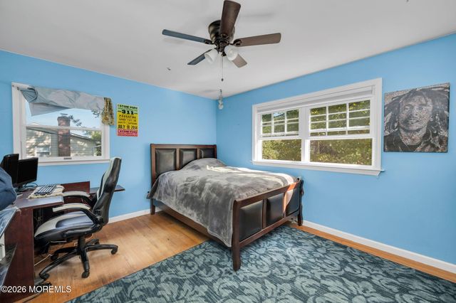 122 Hibernia Way, Freehold, NJ 07728