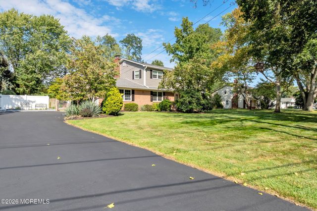 122 Hibernia Way, Freehold, NJ 07728