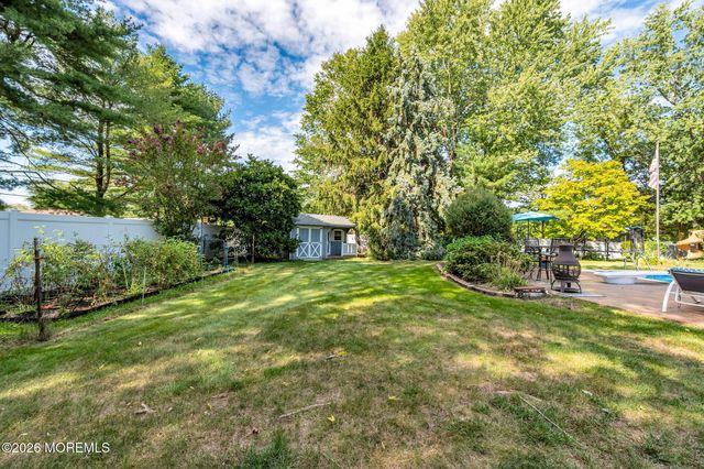 122 Hibernia Way, Freehold, NJ 07728