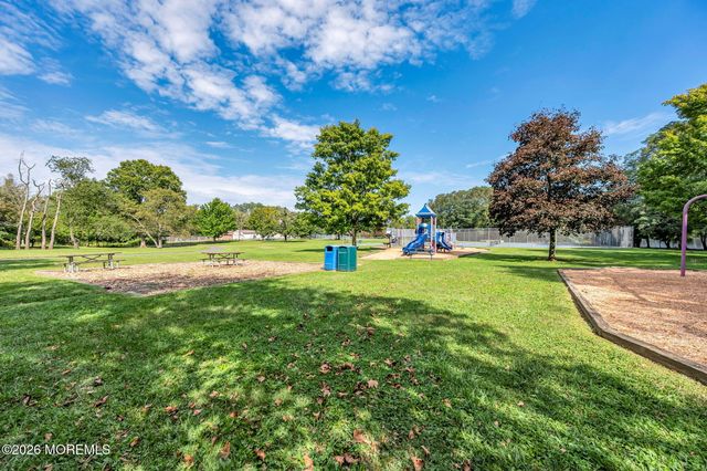 122 Hibernia Way, Freehold, NJ 07728