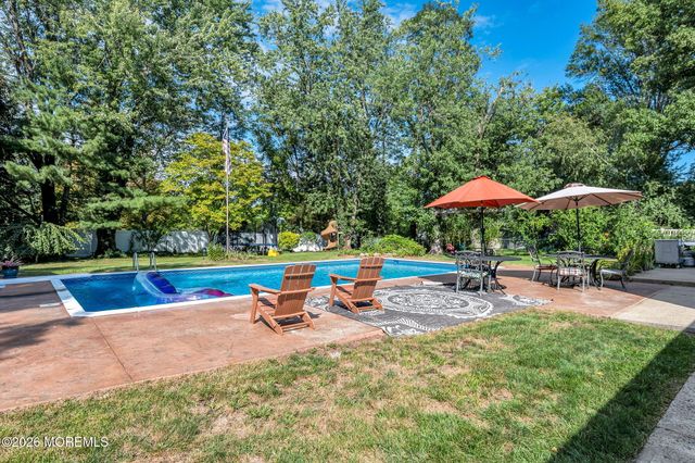 122 Hibernia Way, Freehold, NJ 07728