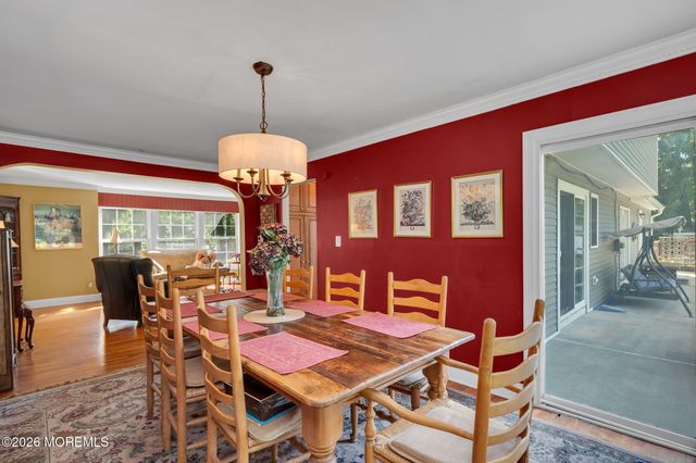 122 Hibernia Way, Freehold, NJ 07728