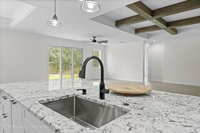 18130 Parrot Road, Brooksville, FL 34614