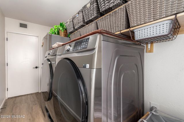 653 W Redondo Place, Green Valley, AZ 85614