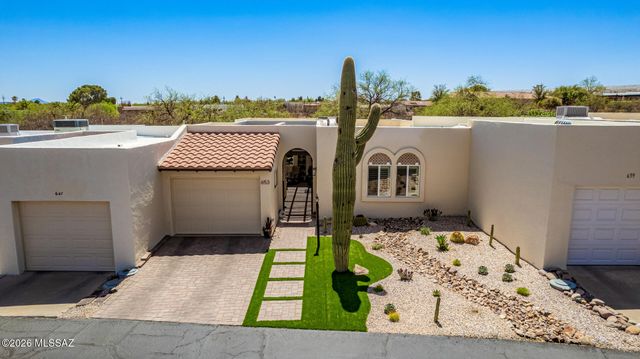 653 W Redondo Place, Green Valley, AZ 85614
