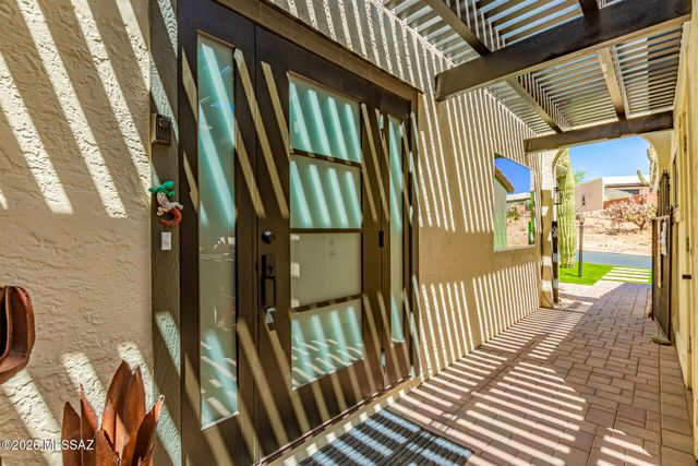 653 W Redondo Place, Green Valley, AZ 85614