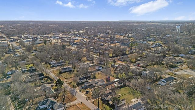 602 N 11th Street, Collinsville, OK 74021