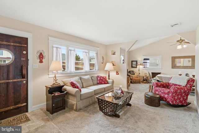 109 CALDWELL RD, Barnegat, NJ 08005