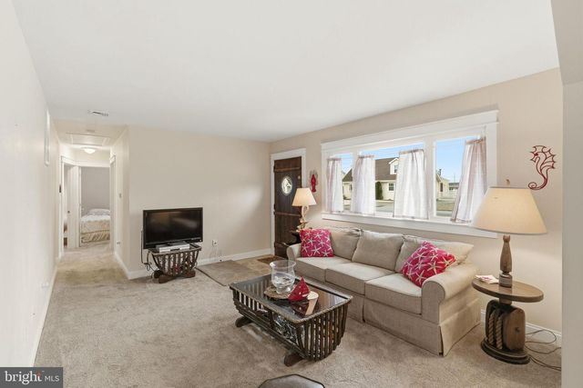 109 CALDWELL RD, Barnegat, NJ 08005