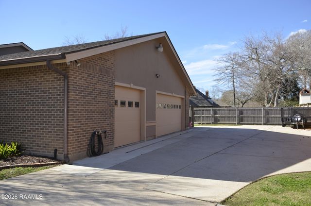 101 Hunters Holw, Lafayette, LA 70508