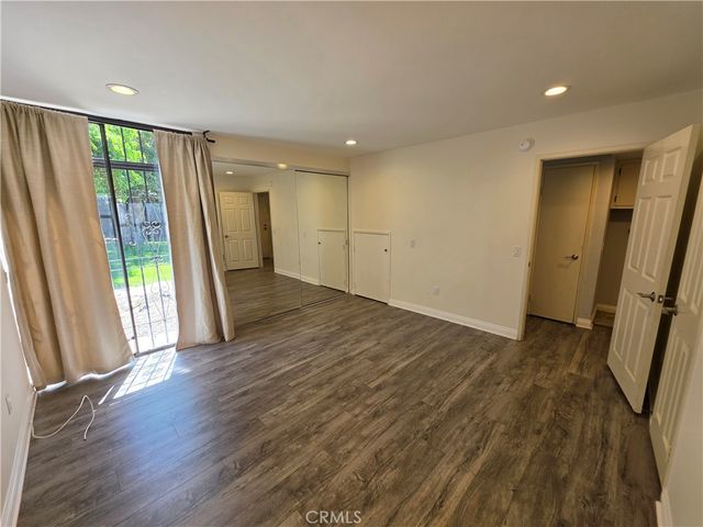 11107 Arminta Street 22, Sun Valley, CA 91352