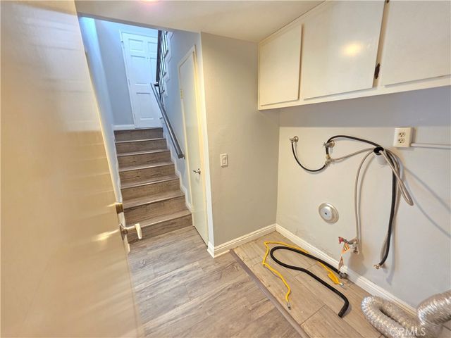 11107 Arminta Street 22, Sun Valley, CA 91352