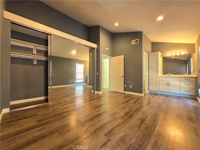 11107 Arminta Street 22, Sun Valley, CA 91352