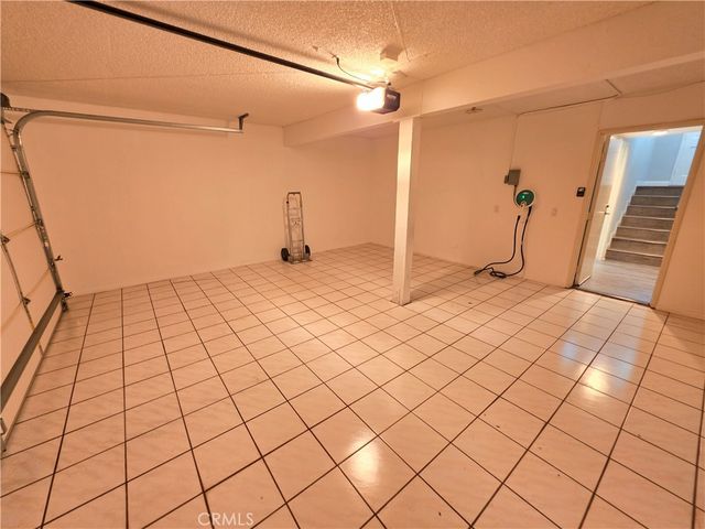 11107 Arminta Street 22, Sun Valley, CA 91352