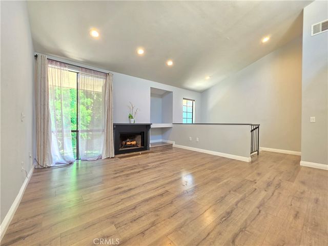 11107 Arminta Street 22, Sun Valley, CA 91352