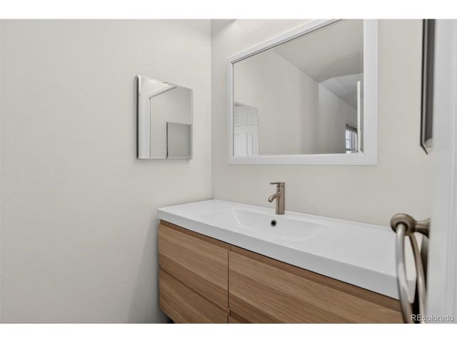 13184 E Linvale Pl, Aurora, CO 80014