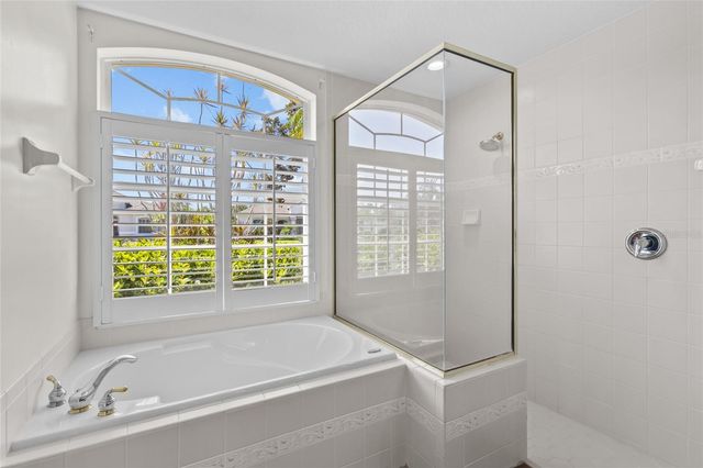 12209 CLUBHOUSE DRIVE, Lakewood Ranch, FL 34202