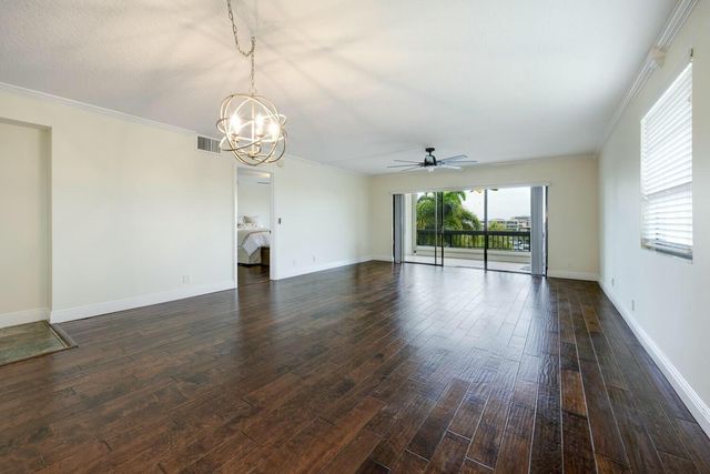 1036 Us Highway 1 315, North Palm Beach, FL 33408