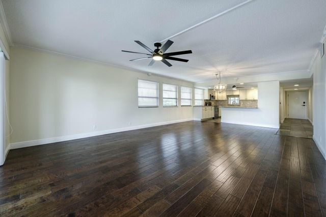 1036 Us Highway 1 315, North Palm Beach, FL 33408