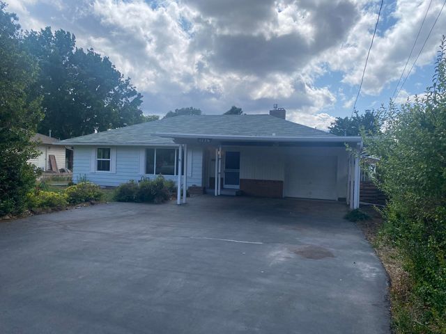 1726 Kane Street, Klamath Falls, OR 97603