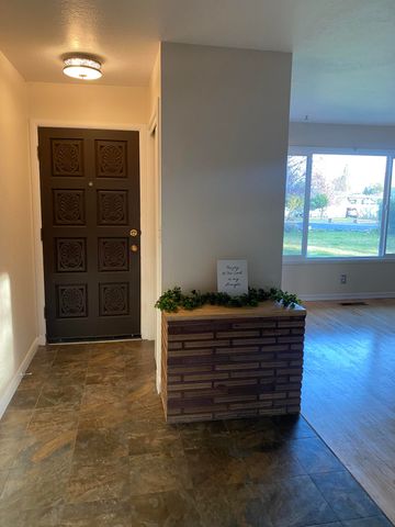 1726 Kane Street, Klamath Falls, OR 97603