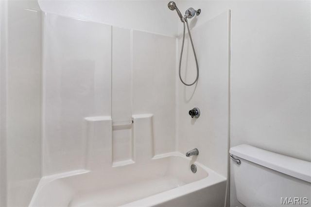 3026 Plum Creek Drive, St Peters, MO 63303