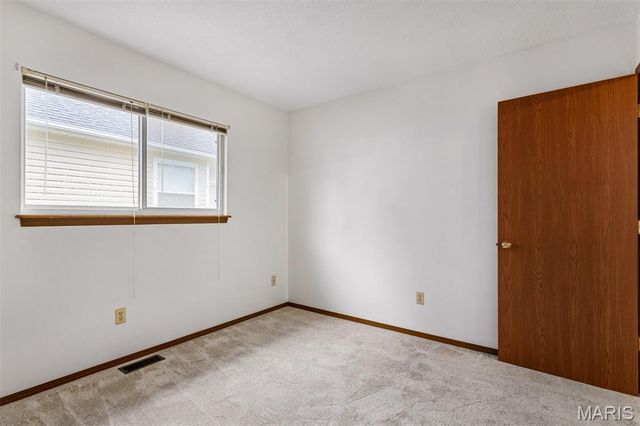 3026 Plum Creek Drive, St Peters, MO 63303