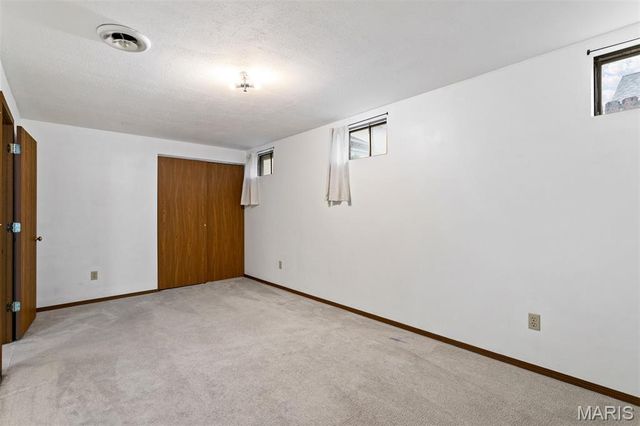 3026 Plum Creek Drive, St Peters, MO 63303