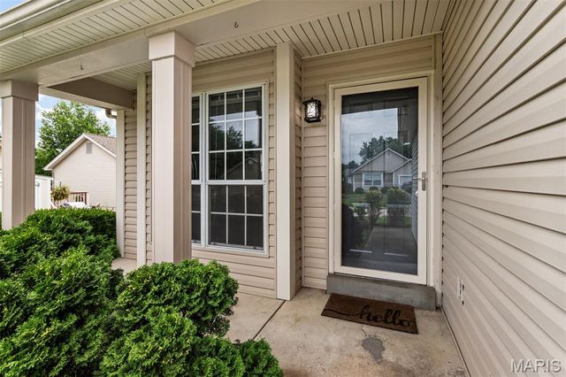 3026 Plum Creek Drive, St Peters, MO 63303