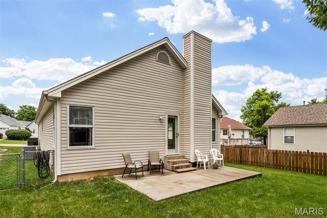 3026 Plum Creek Drive, St Peters, MO 63303