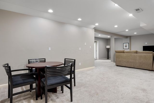 7050 Kellogg Drive, Powell, OH 43065