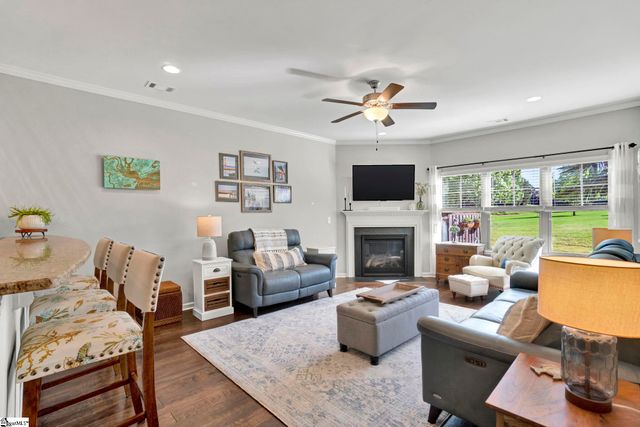 819 Asheton Commons Lane, Simpsonville, SC 29681